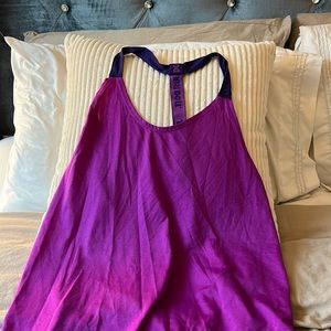 nike lowback workout top